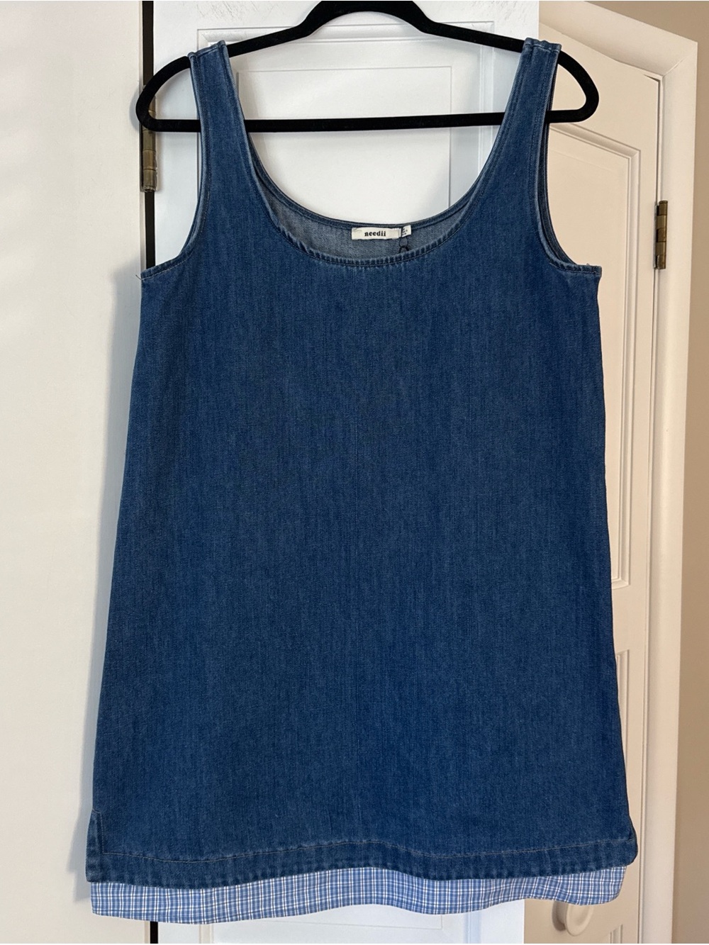 Needii Denim Tunic Tank Top Medium Blue Chambray Plaid Hem Sleeveless Boho NWT